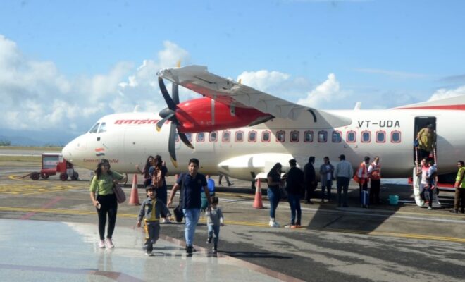 delhi shimla flight