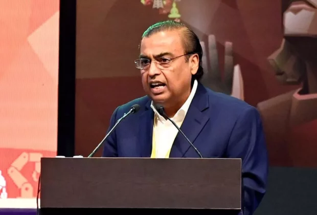 04 11 2023 Mukesh Ambani 23572842