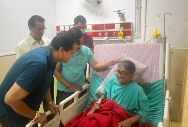 Cm Yogi Mother Aiims