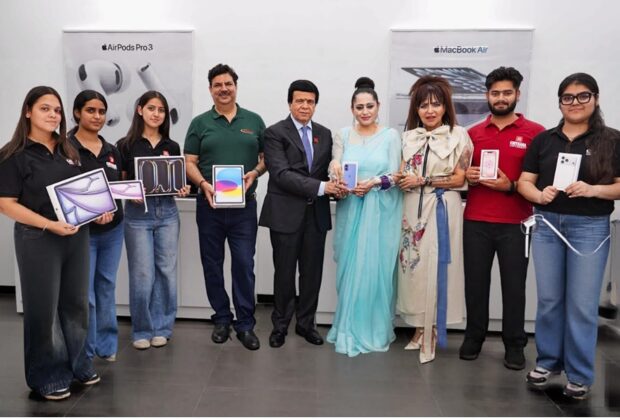 Chitkara University Launches North India's First Apple Powered Campus Experience Centre In Collaboration With Radius Systems