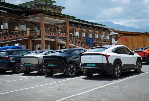 91wheels And Mahindra Electric Complete Record Setting Cross Border Ev Expedition From India To Bhutan