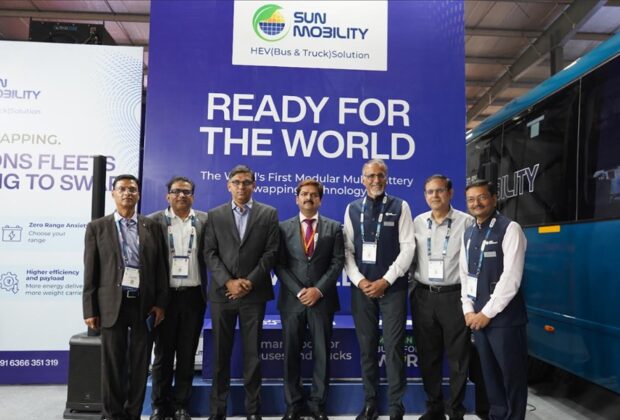 Sun Mobility Hev Business Showcases The World's First Modular Multi Battery Swappable Solution With The Tata Starbus Ev Platform At Prawaas 5.0
